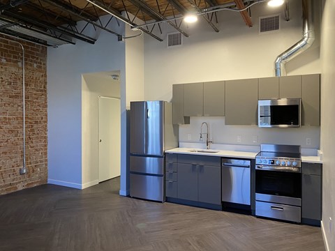 Floor plan for studio, 1 bath, 426 sqft